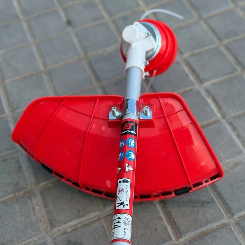 Desbrozadora de Gasolina Corte Profesional ExtremeToolsPro motor 2 tiempos de 43cc y 2,41cv con dos sistemas de corte: un cabezal de hilo y otro con disco de 3 puntas